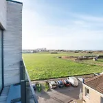 Deluxe Brand New Duplex For 4 奥斯滕德