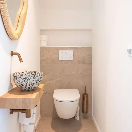 Deluxe Brand New Duplex For 4 Apartment *