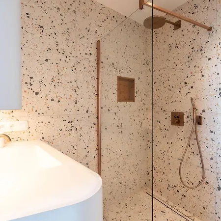 Apartment Deluxe Brand New Duplex For 4 *