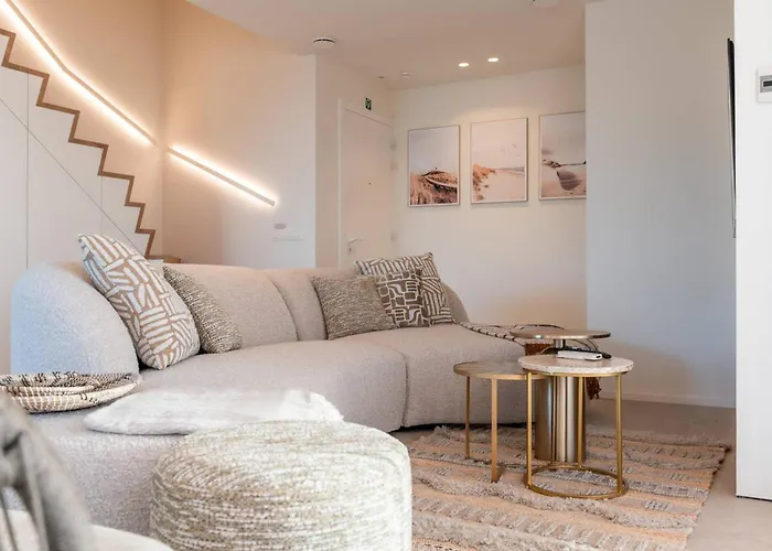 Deluxe Brand New Duplex For 4 公寓