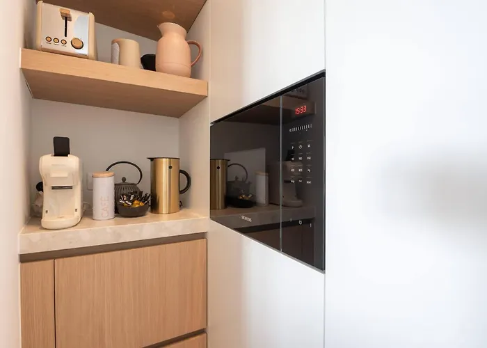 Deluxe Brand New Duplex For 4