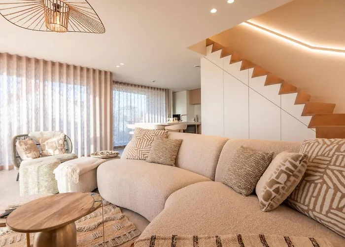 Appartement Deluxe Brand New Duplex For 4